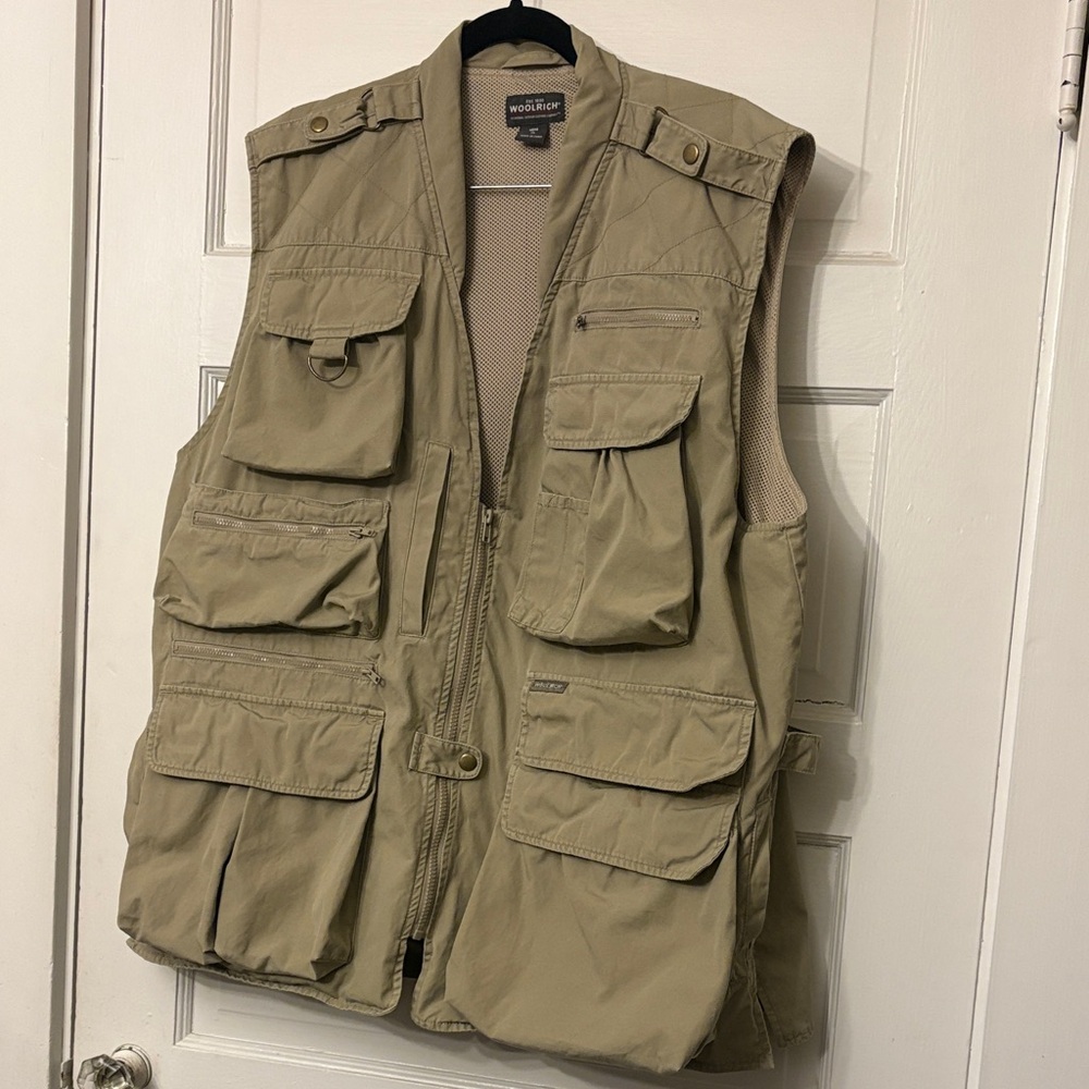 Woolrich Men's Beige Hunting and Fishing Multi-Pocket Vest XL